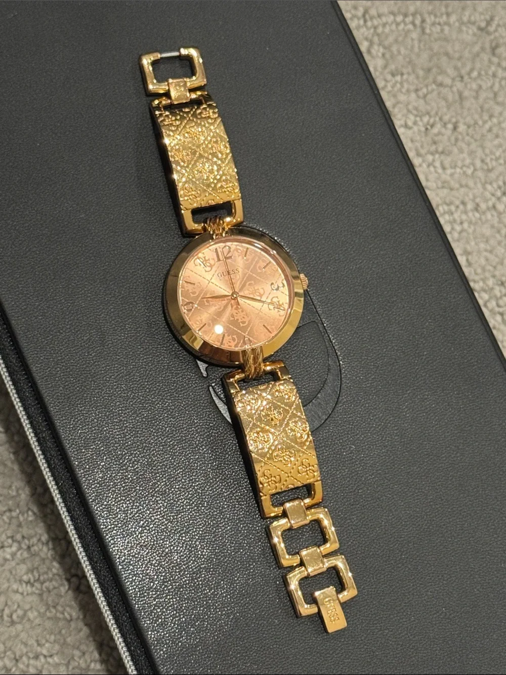 Guess watch